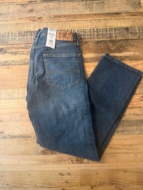 Signature by Levi Strauss Men’s Dark Blue Straight Jeans 30 X 30